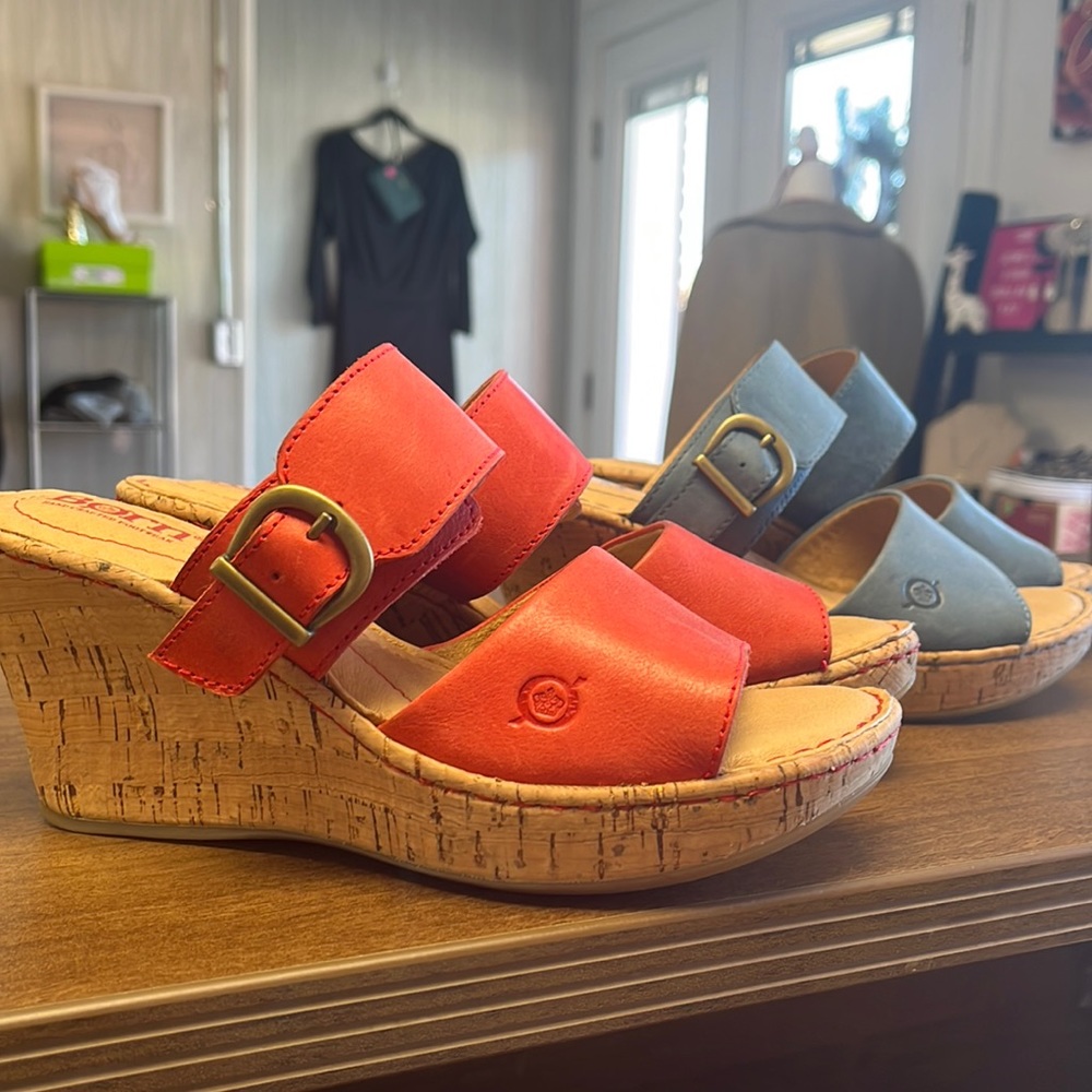 BORN wedge heels LOT